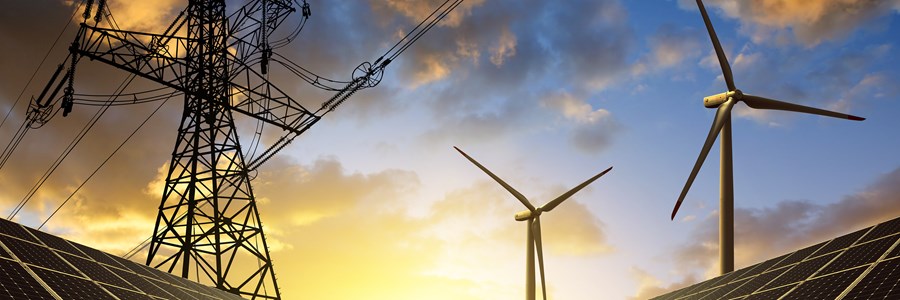 L'immagine raffigura diverse forme di energia, ovvero le pale eoliche, i tralicci e i pannelli solari